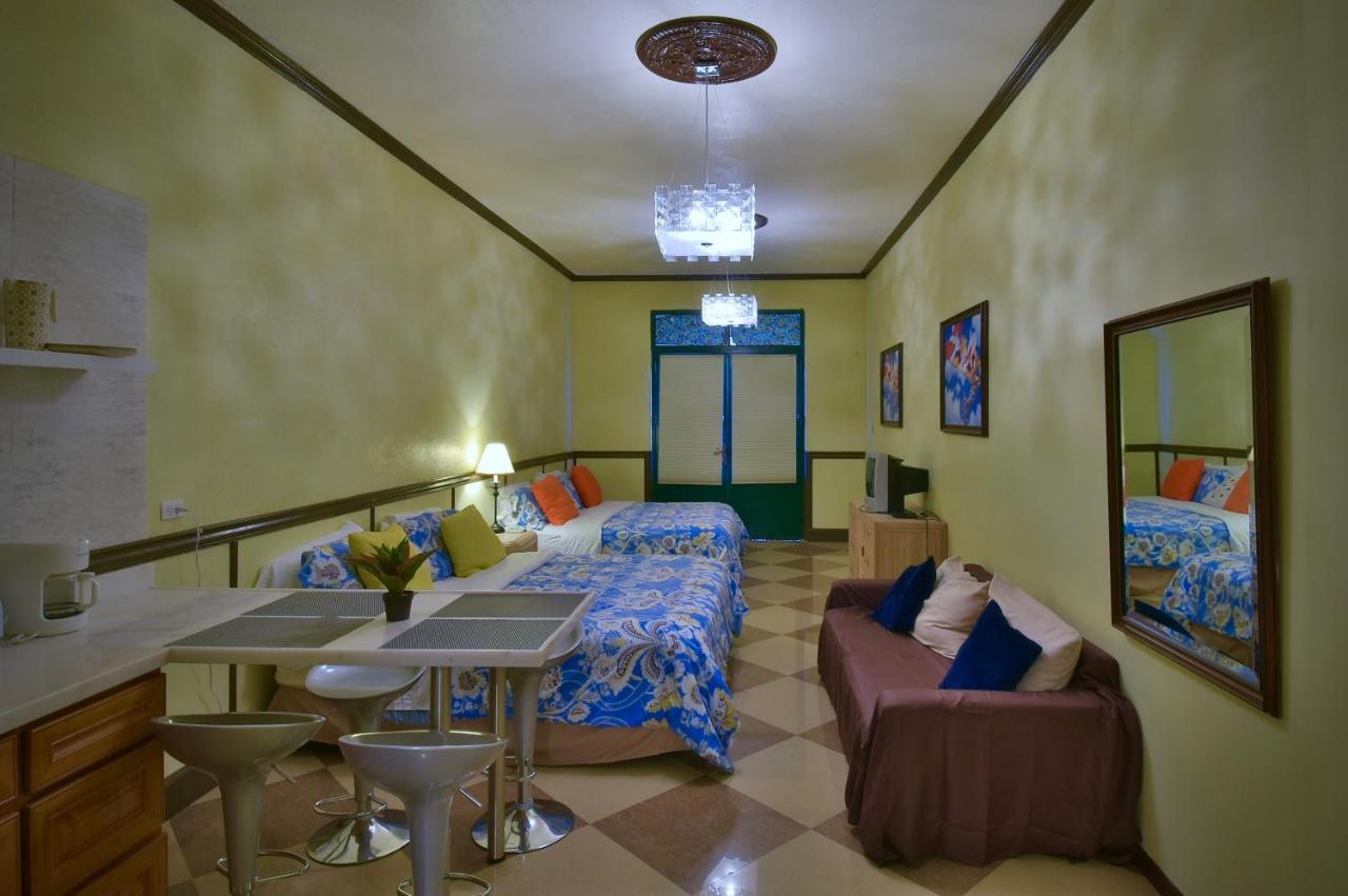 Pista Q Hostel And Apartments โอรันเยสตัด ภายนอก รูปภาพ